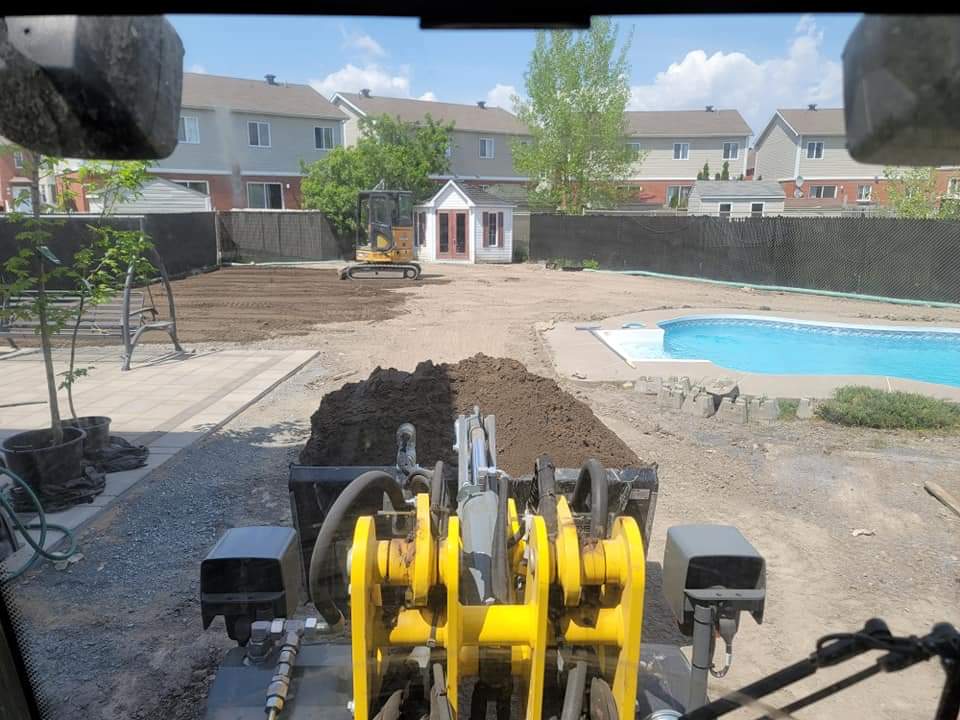Réalisation nivellement de terrain Excavation P2P sur la Rive-Sud 1